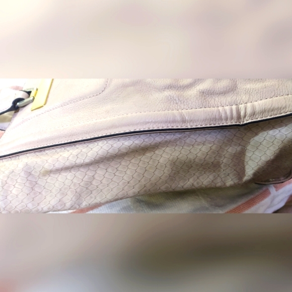 Authentic Calvin Klein bag - FIXED PRICE - Picture 6 of 16